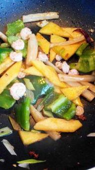 青椒角瓜怎么吃,青椒角瓜的多样美味烹饪法