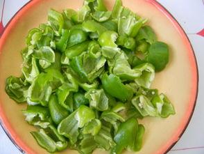 青椒角瓜怎么吃,青椒角瓜的多样美味烹饪法