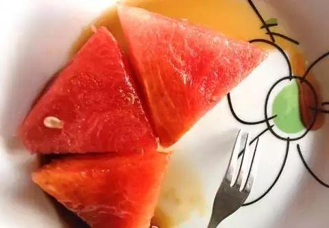 蘸着酱油吃瓜,解锁夏日美食新境界