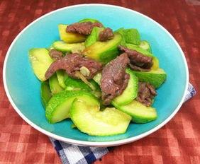 白瓜吃中毒吗,食用需谨慎