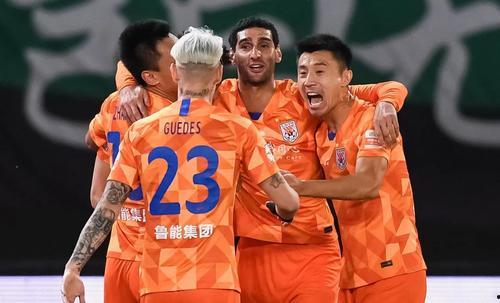 郑智吃瓜群众视频,揭秘足球场上的“另类”瞬间