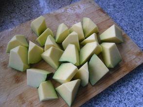 吊瓜切着吃,尽享夏日清新美味