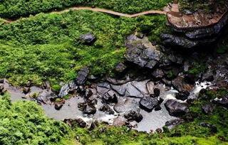 小溪吃瓜短剧,揭秘短剧中的欢乐与智慧